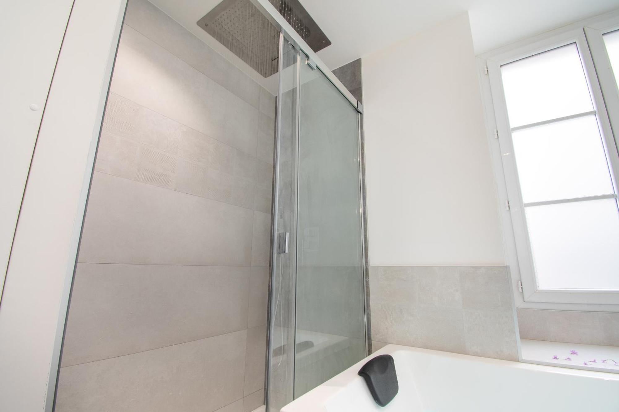 L'Appartement Des Ducs Avec Baignoire Double Nantes Dış mekan fotoğraf
