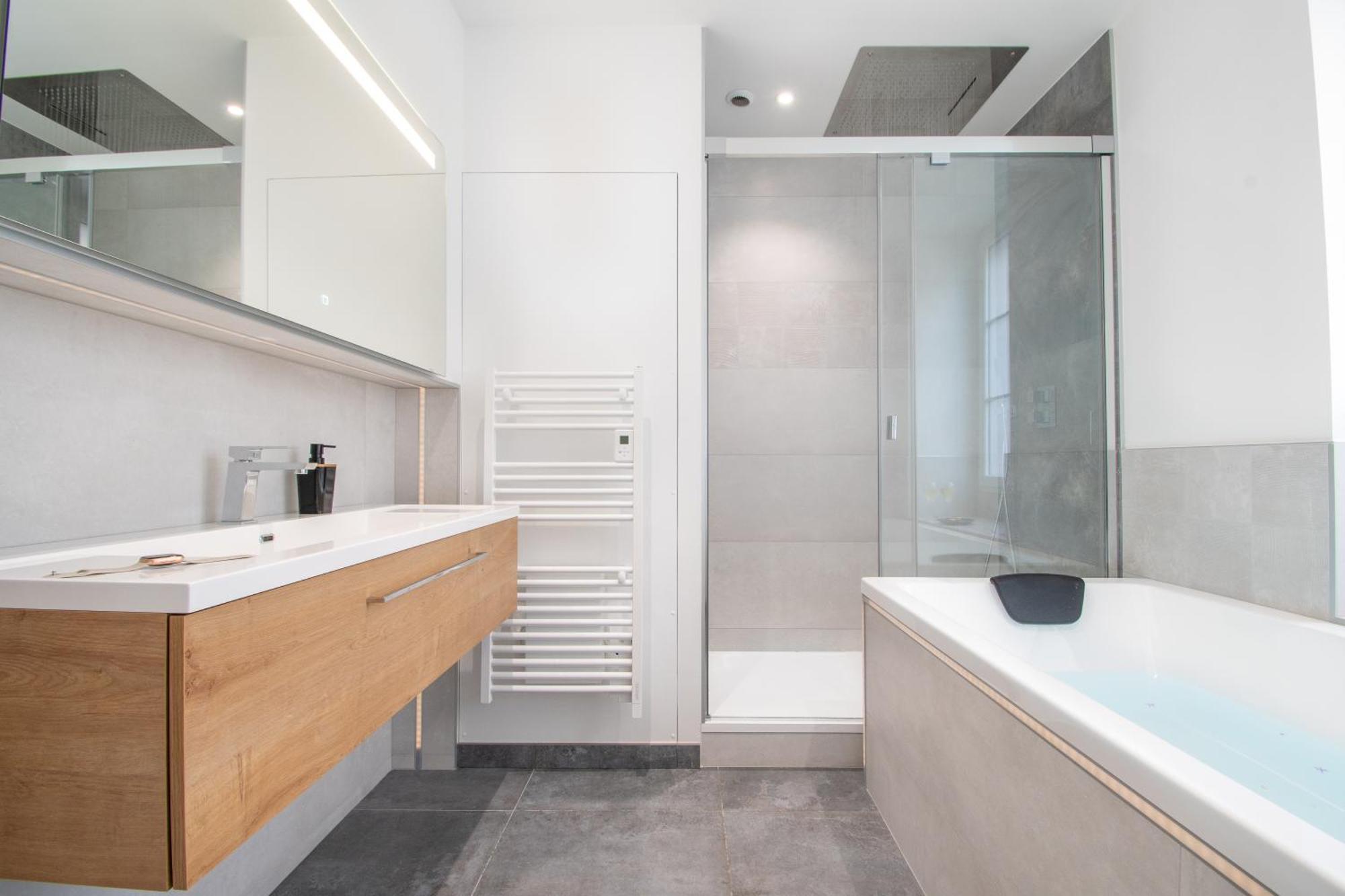L'Appartement Des Ducs Avec Baignoire Double Nantes Dış mekan fotoğraf