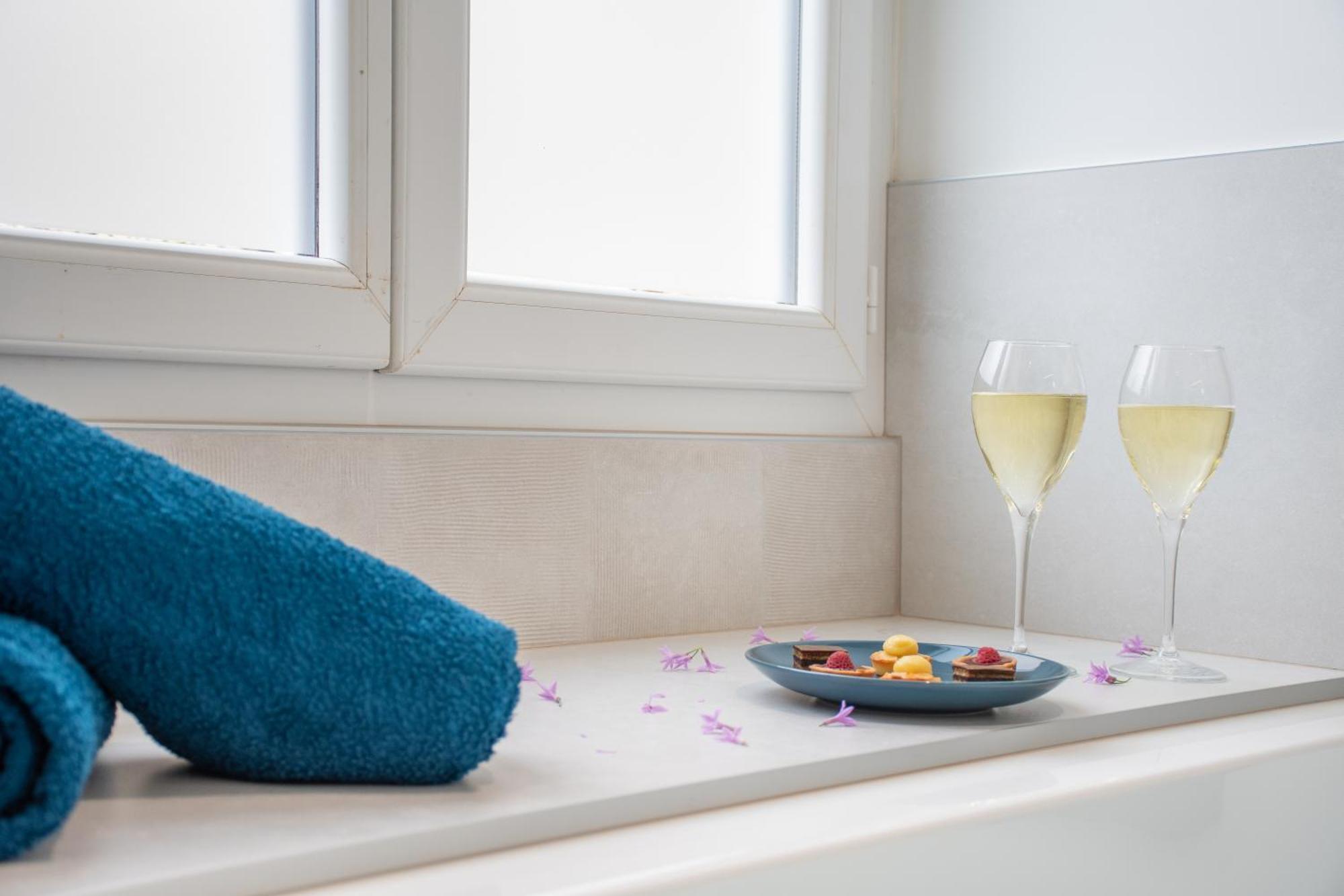 L'Appartement Des Ducs Avec Baignoire Double Nantes Dış mekan fotoğraf